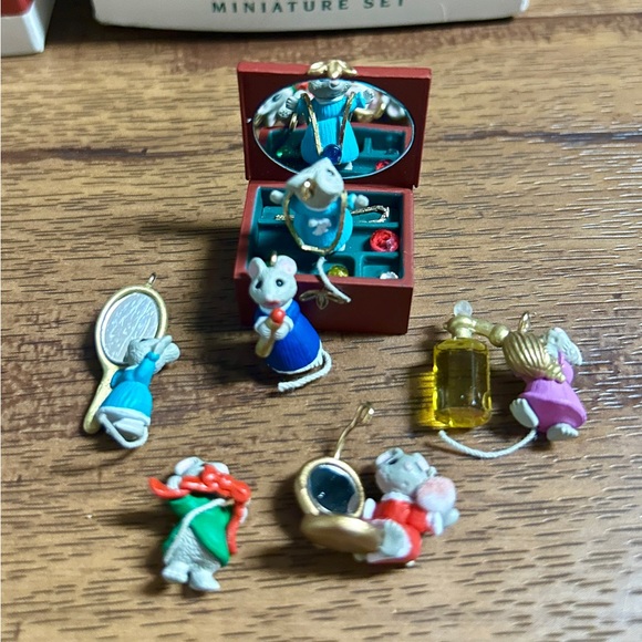 Hallmark • 3 Boxes • Tiny Mouse Treasures/ Time For A Treat/ Dad • Ornaments - Picture 11 of 16